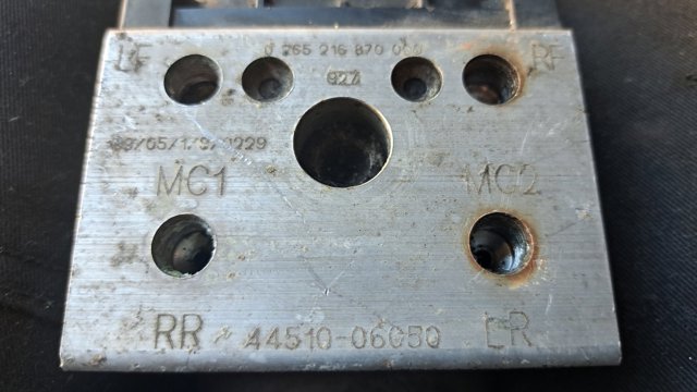 Блок АБС гідравлічний 4451006050 TOYOTA