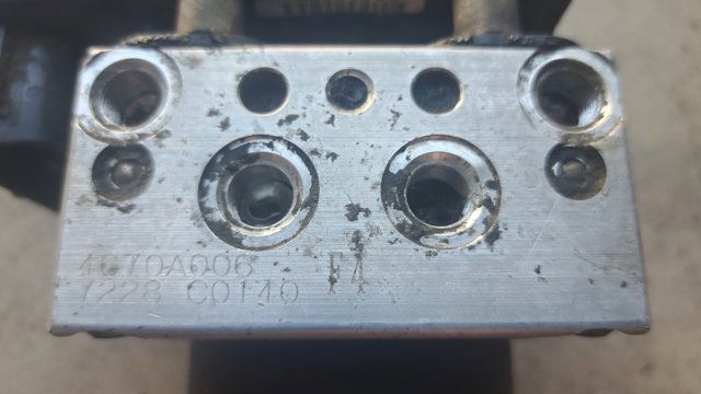 Блок керування АБС (ABS) 4670A006 MITSUBISHI