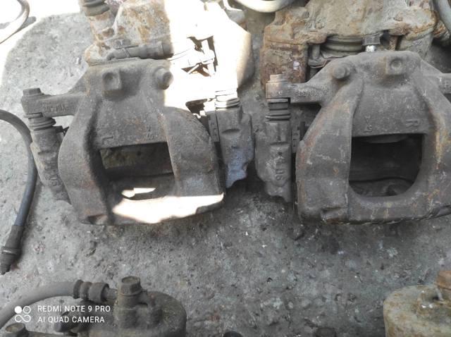 Супорт гальмівний, передній, правий 4773002360 TOYOTA
