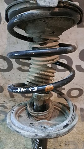 Пружина передньої підвіски 4813142270 TOYOTA