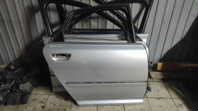 Двері задні в зборі Audi A8 D3