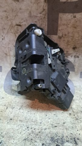 Замок задніх дверей, лівих 4M5AA26413BE FORD