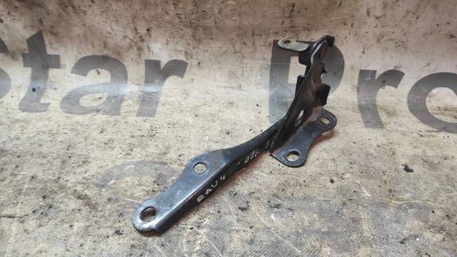 Петля капота, ліва 5342042060 TOYOTA