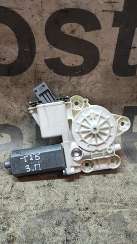 Дверний шарнір задній правий 6875005020 TOYOTA
