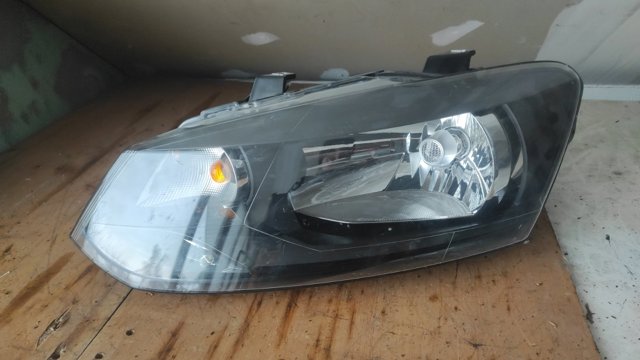 Фара 6R1941015C VAG