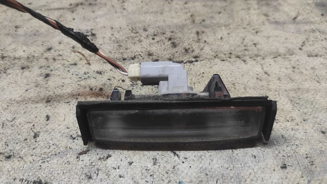 Ліхтар підсвічування заднього номерного знака 81270AA020 TOYOTA