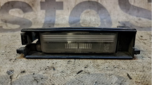 Корпус ліхтаря підсвітки номерного знака 8127142050 TOYOTA