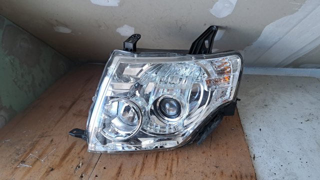 Фара ліва передня 8301A893 MITSUBISHI