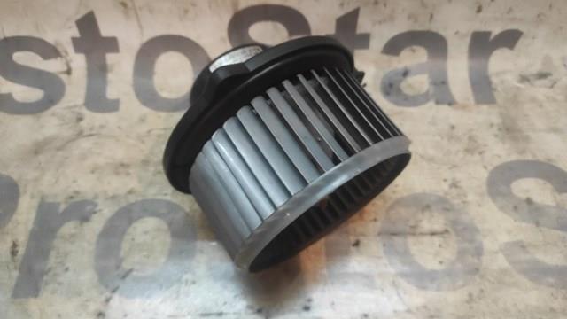 Електромотор пічки 8710302080 TOYOTA