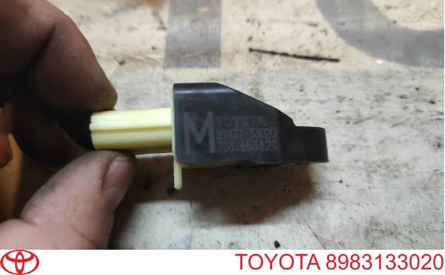 Датчик Айрбег передній 8983133020 TOYOTA