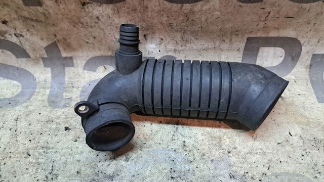 Патрубок повітряний, вихід повітряного фільтра 8D0129615J VAG