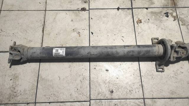 Вал карданний переднього моста A9064100001 MERCEDES