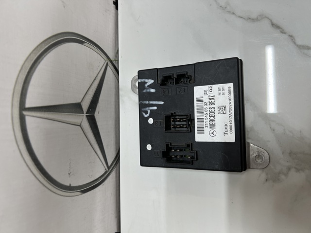 Блок керування сигналами SAM 2115450532 MERCEDES