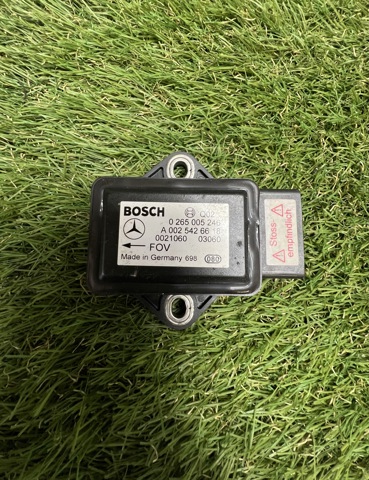 Датчик поперечного прискорення (ESP) A0025426618 BOSCH