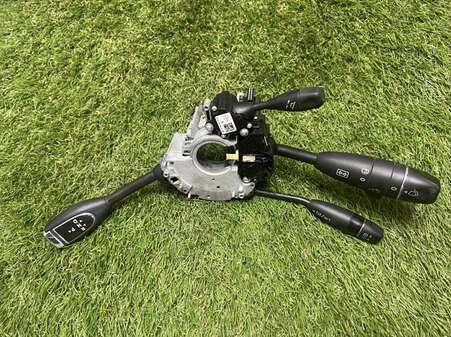 Перемикач підрульовий A1644400101 MERCEDES