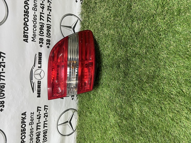 Задній лівий зовнішній ліхтар A1698202364 MERCEDES