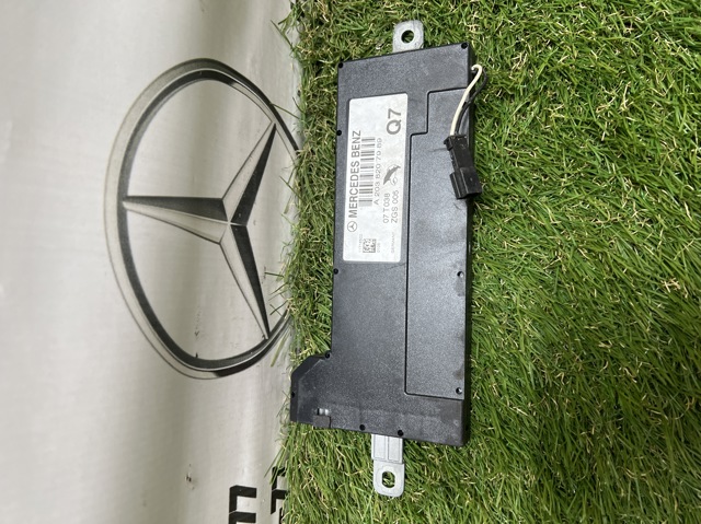 Підсилювач сигналу антени A2038207989 MERCEDES