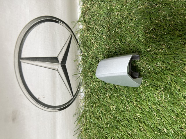 Кришка ручки зовнішніх дверей задніх лівих A2047600320 MERCEDES