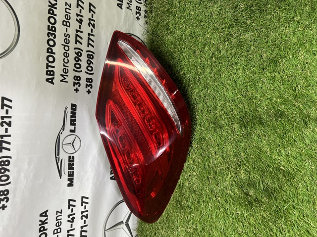 Ліхтар задній лівий A2059061357 MERCEDES