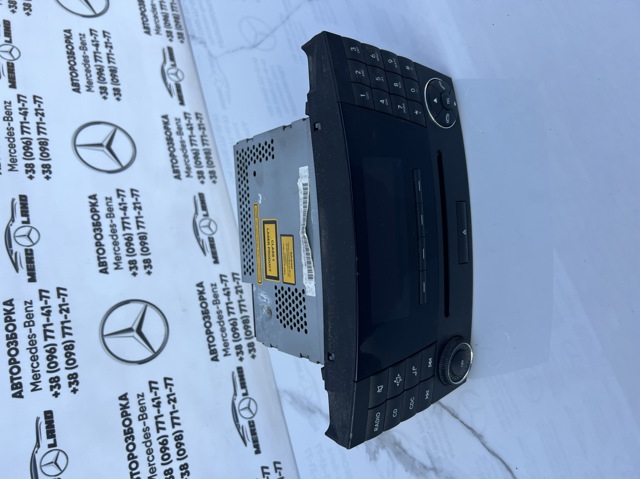 Магнітола A2118209889 MERCEDES