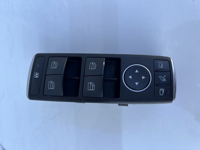 Кнопковий блок керування склопідіймачами передній лівий A2129056100 MERCEDES