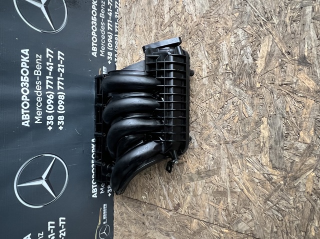 Колектор впускний A6110903637 MERCEDES