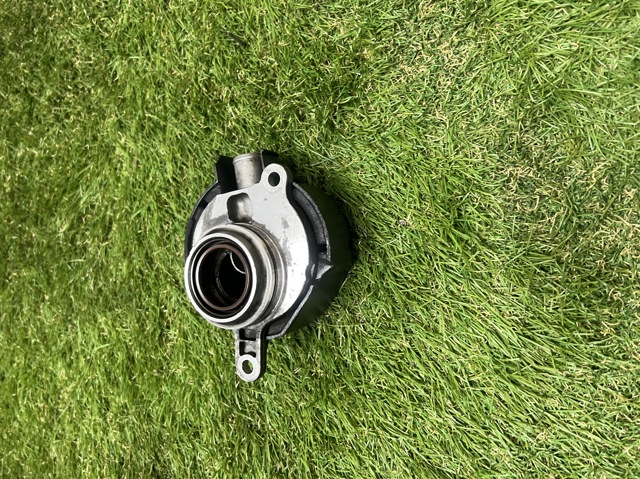 Кришка двигуна декоративна A6460100667 MERCEDES