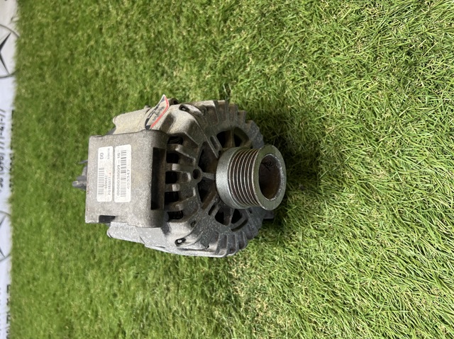 Авто генератор FG18S077 VALEO