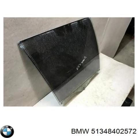 Скло задньої двері правої 51348402572 BMW