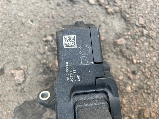 Педаль акселератора 7811006060 TOYOTA