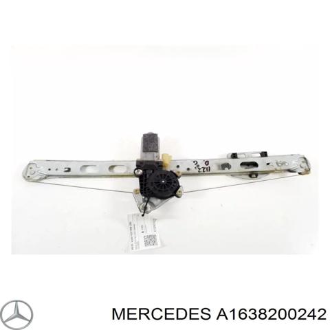 Двигун стеклопод'емника двері задньої, правої A1638200242 MERCEDES