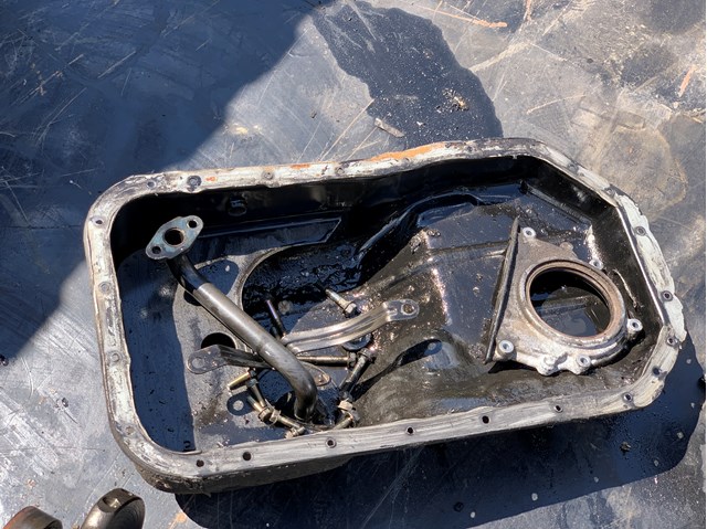 Піддон масляний картера двигуна MD359774 MITSUBISHI
