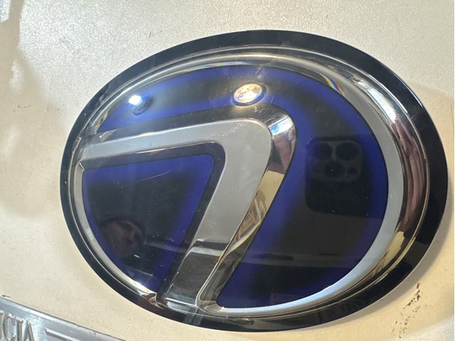 Фірмовий значок решітки радіатора 5314133180 TOYOTA