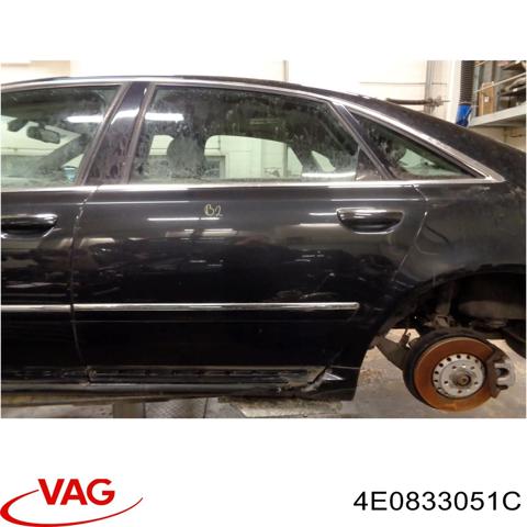 Двері пасажирськи задні ліві 4E0833051C VAG