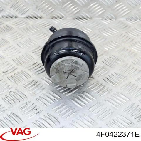 Бак масляний 4F0422371E VAG