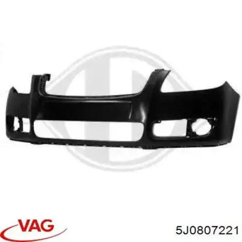 Бампер на авто 5J0807221 VAG