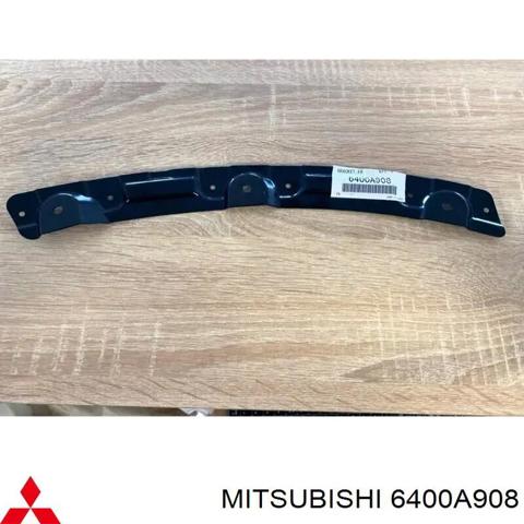 Напрямна переднього бампера, права 6400A908 MITSUBISHI