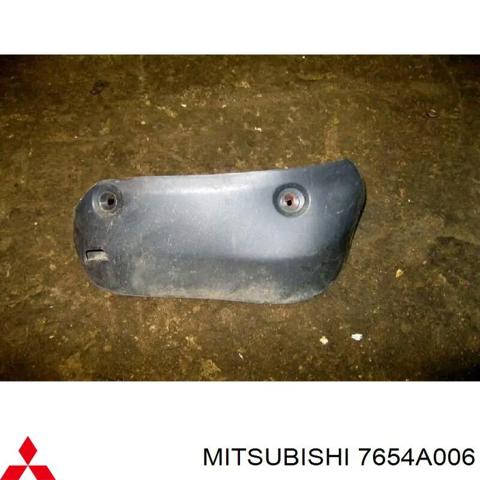 Бризговик задній, правий 7654A006 MITSUBISHI