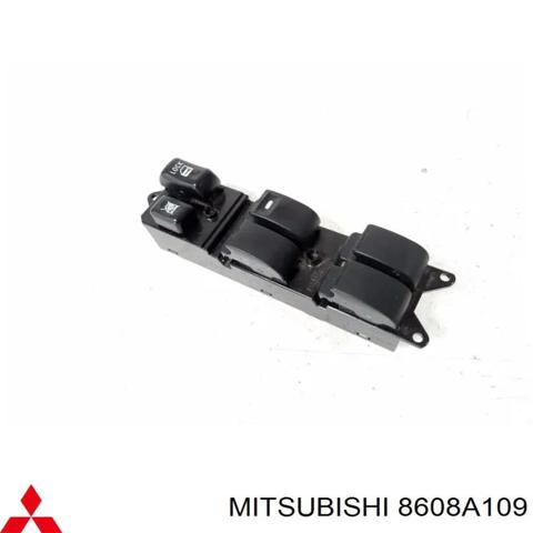 Кнопки переднього лівого склопід'ємника 8608A109 MITSUBISHI