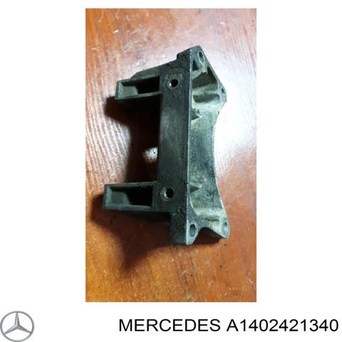 Кріплення подушки коробки передач A1402421340 MERCEDES