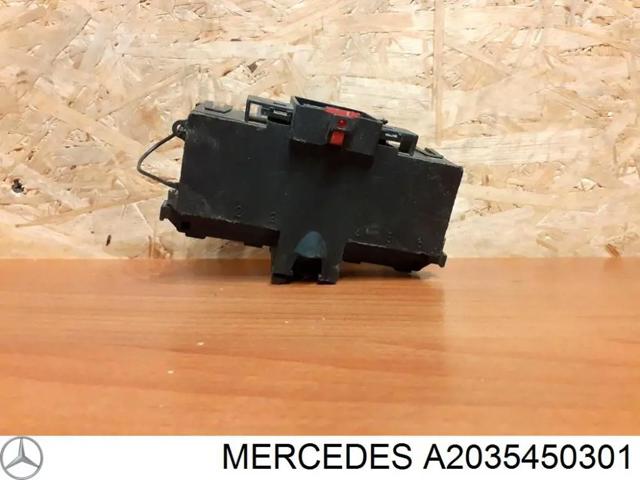 Реле контролю заряду АКБ A2035450301 MERCEDES