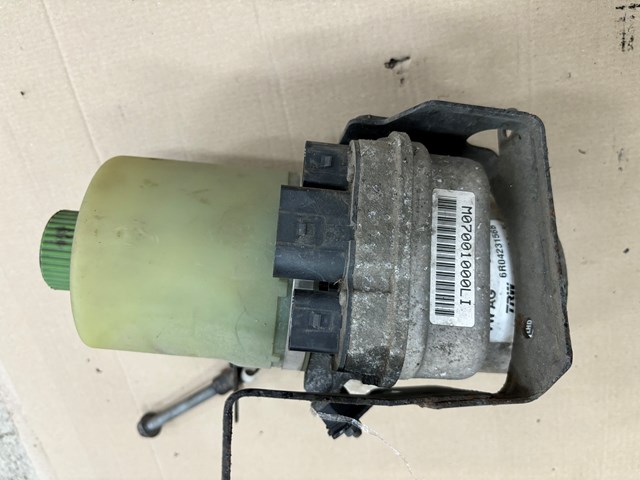 Насос рульового механізму 6R0423156B VAG