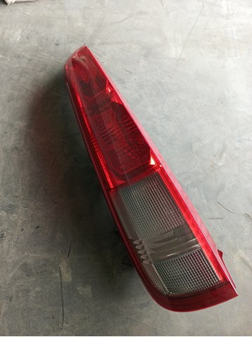 Ліхтар задній лівий 26555EQ00A NISSAN
