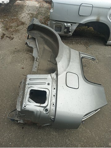 Крило заднє ліве 781018H730 NISSAN