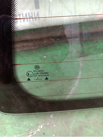 1h6845051n скло кришки багажника для volkswagen golf iii хачбек 1H6845051N
