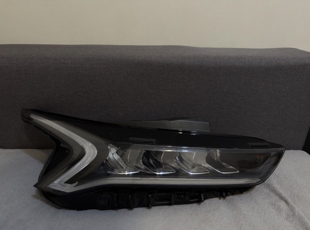 Фара основна права 92102L3000 HYUNDAI