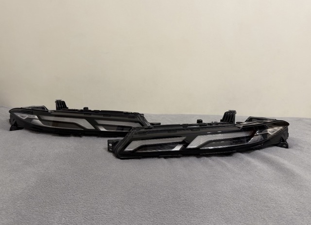 Фара правая 9880594 BMW