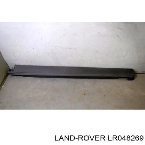 Накладка зовнішня (молдинг) порога, лівий LR048269 LAND ROVER