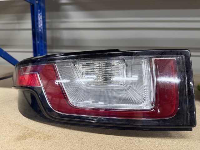 Ліхтар задній лівий LR072649 LAND ROVER