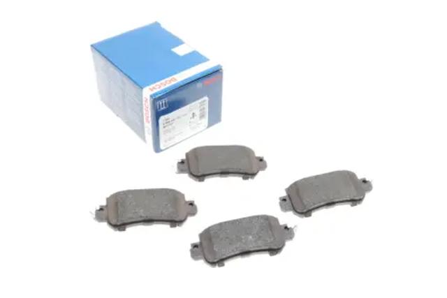Колодки на гальмо задній дисковий 0986494732 BOSCH